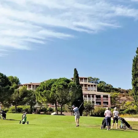 Hotel Garden Level With Sea View For 6 People Saint-Raphael (Var)